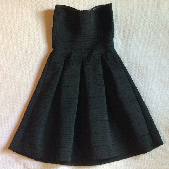 Express Strapless Stretchy Black Textured Dress XS - Picture 2 of 12